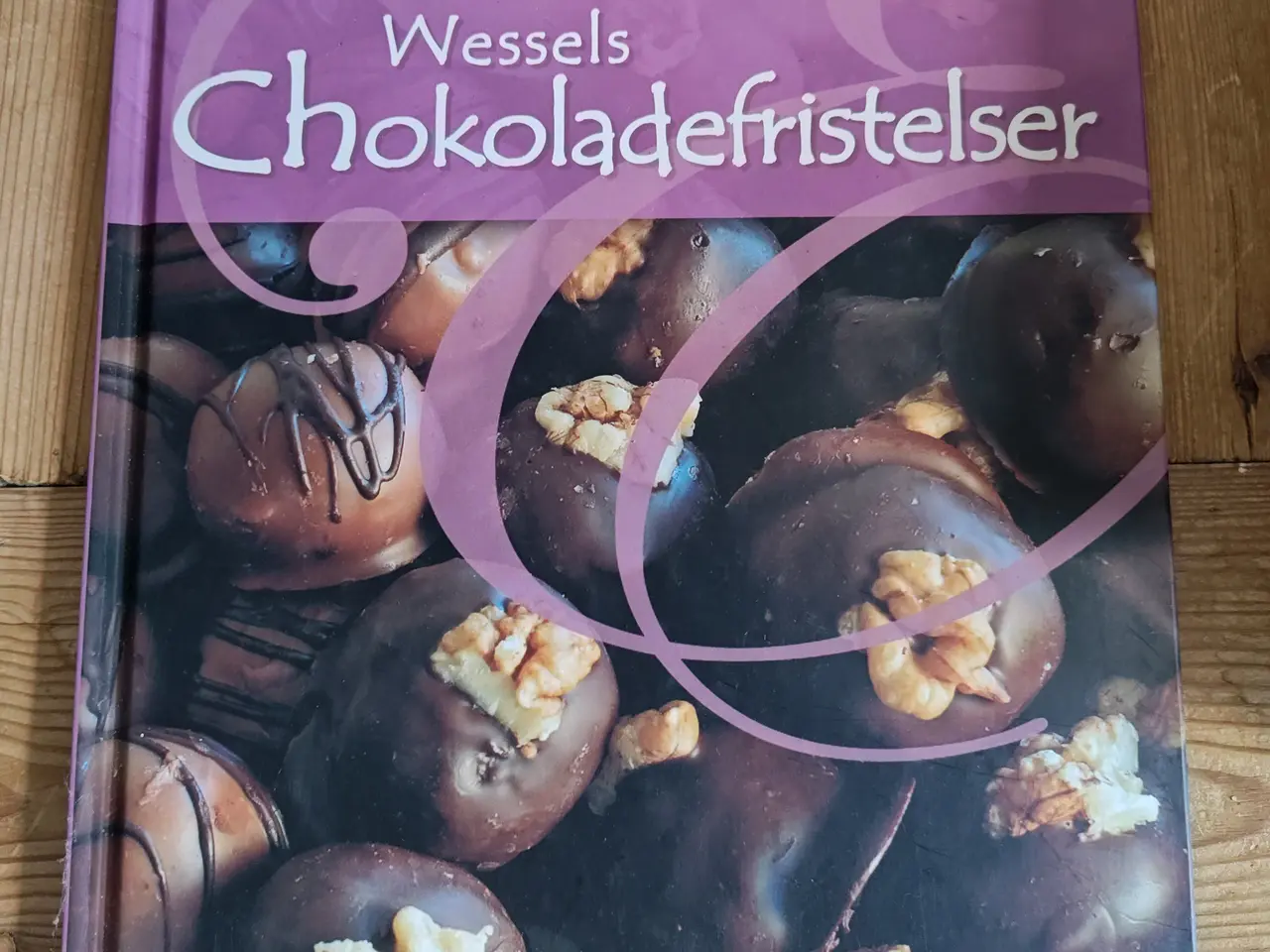 Billede 1 - Wessels Chokoladefristelser BOG Chokolade fristels