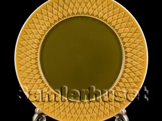 Relief Tallerken Flad 21 cm. - Quistgaard Design.