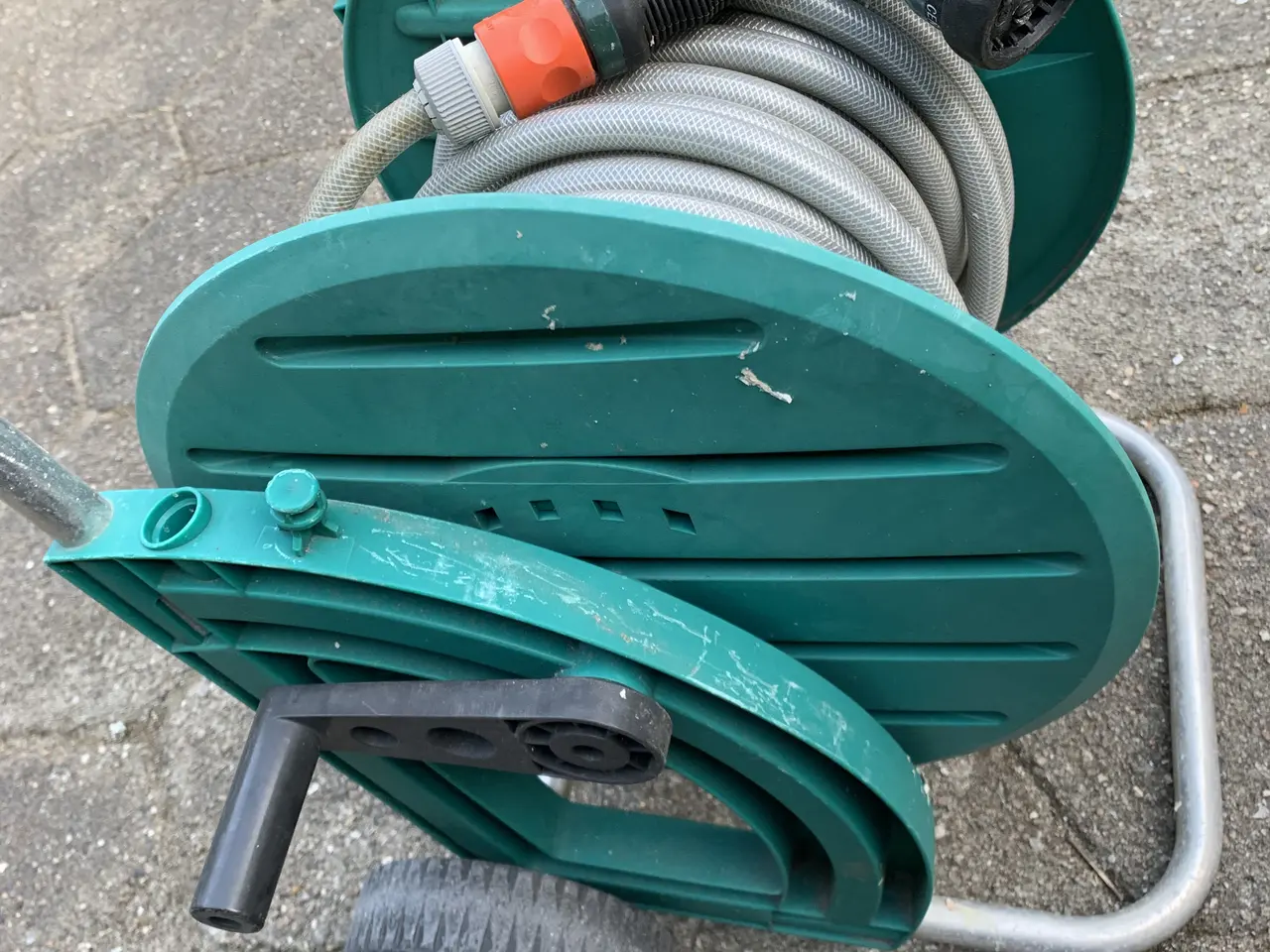 Billede 4 - Slangevogn med ca. 20 m slange og sprøjtepistol.