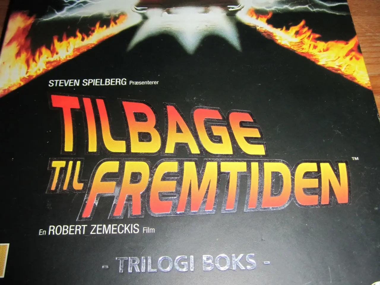 Billede 1 - Tilbage til Fremtiden. BOKS. BYD.