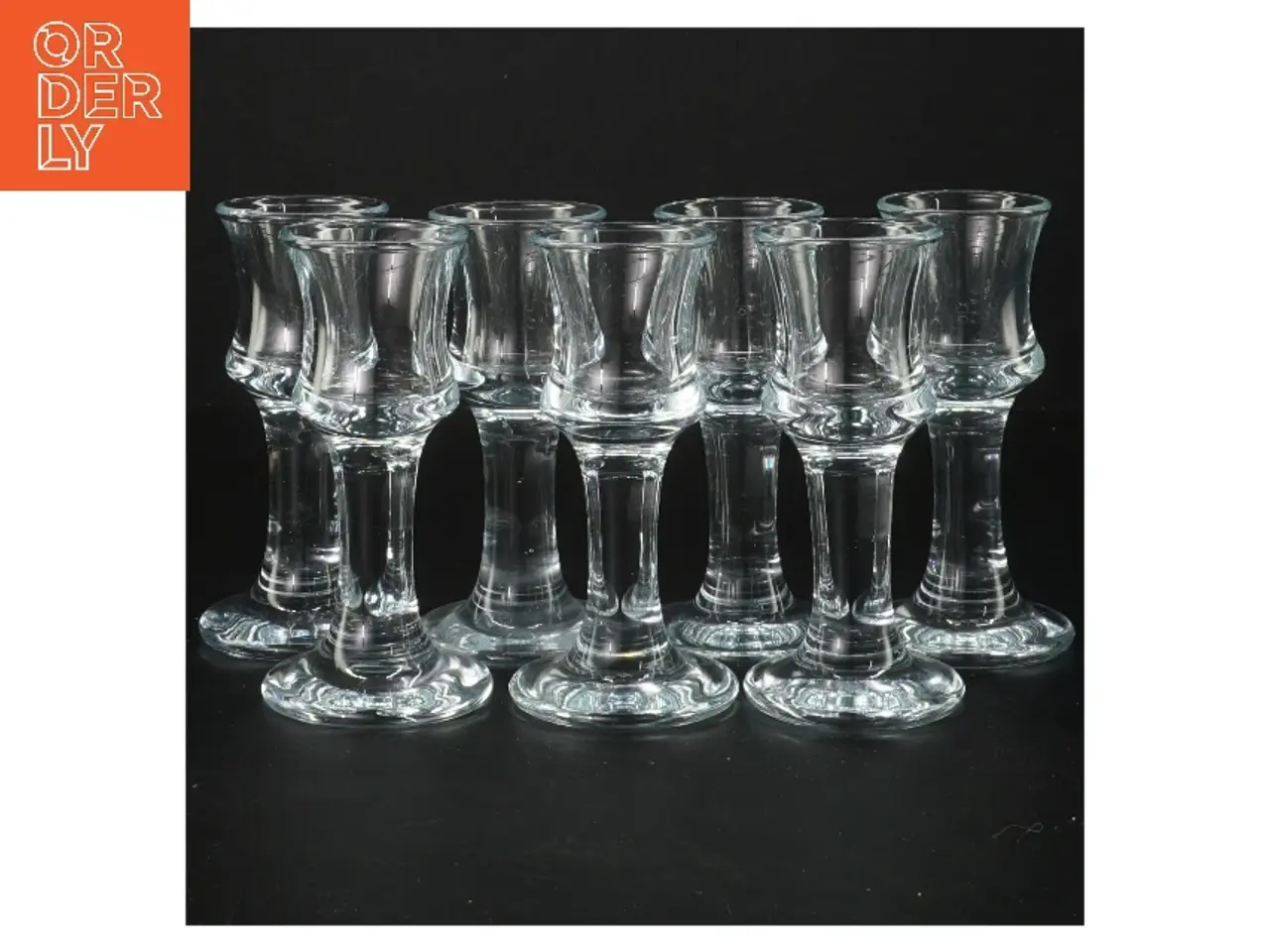 Billede 1 - Sæt med 7 glas (str. 7 styk, 12 cm)