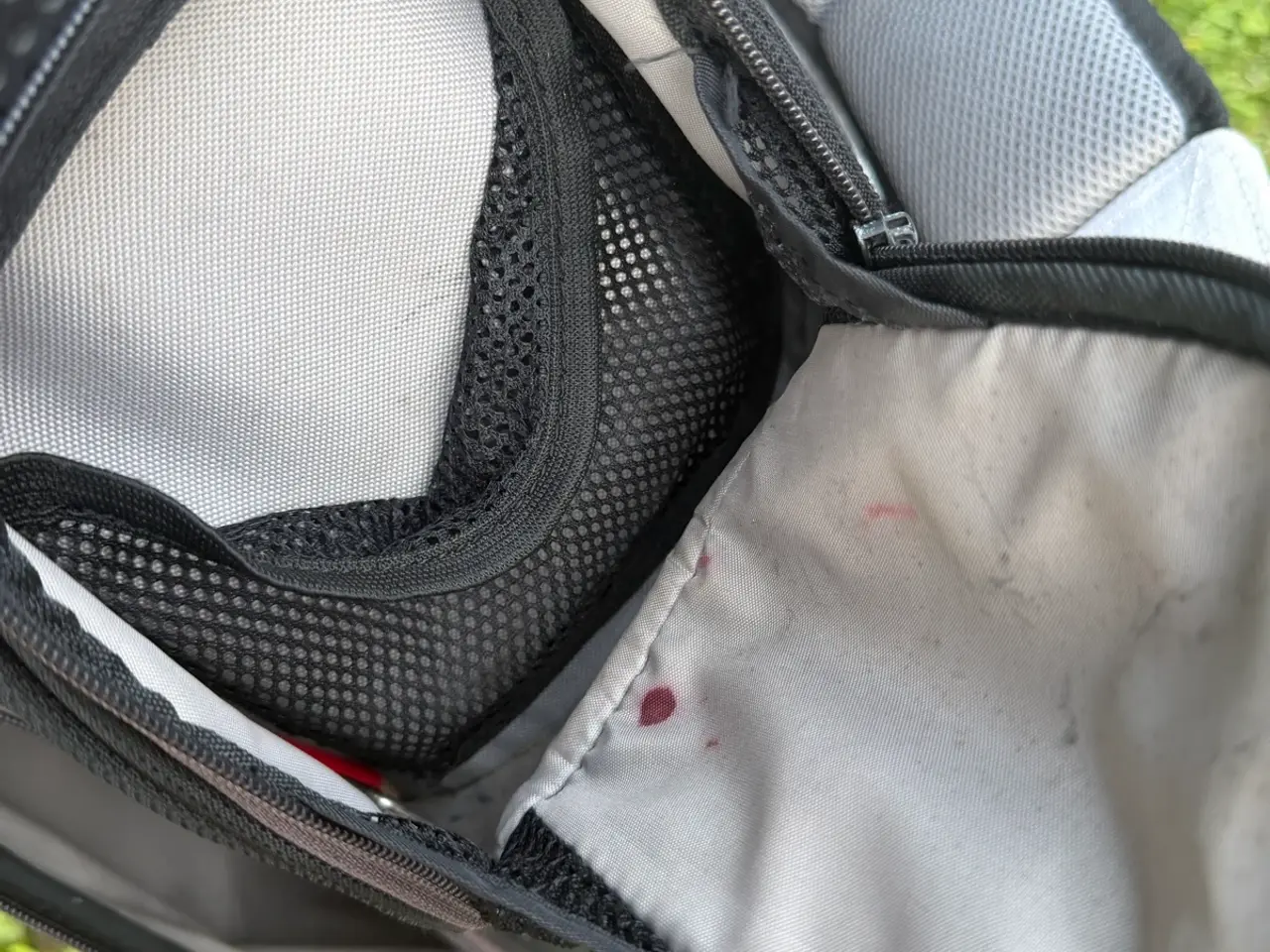 Billede 11 - Titleist golfbag med jernsæt, hybrid og putter
