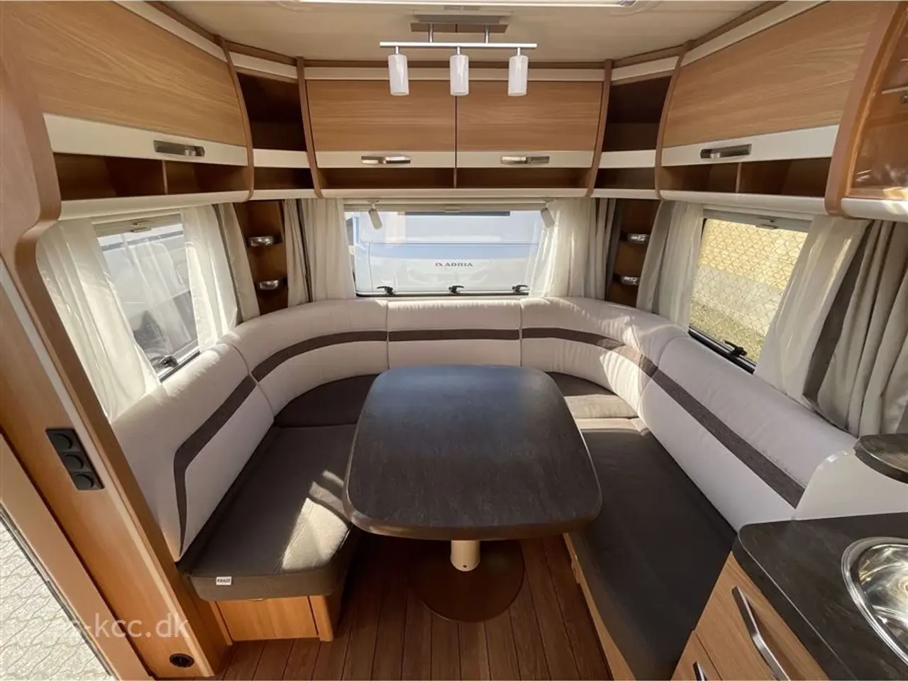 Billede 4 - 2017 - Knaus Südwind Silver Selection 450 FU   Knaus Sûdwind Silver Selection 450 FU Dobbeltseng