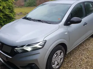 Dacia Sandero Essential - som ny