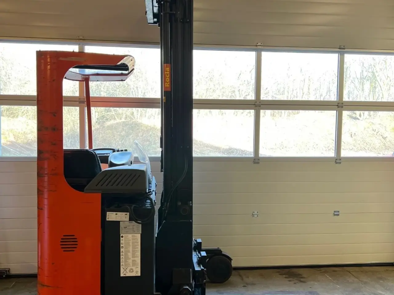 Billede 1 - Reachtruck med batteri fra 2019. 700 cm løftehøjde