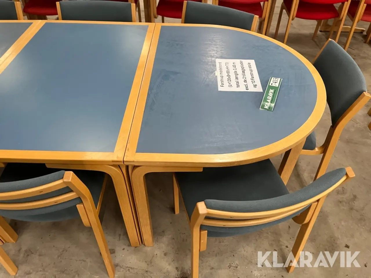 Billede 3 - Mødebord Farstrup 345cm med 13 stole og tillægsplader