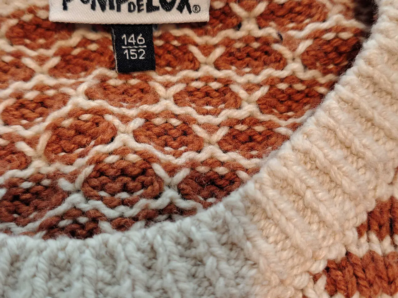 Billede 6 - Str.146 4tyk trøje. Samlet
