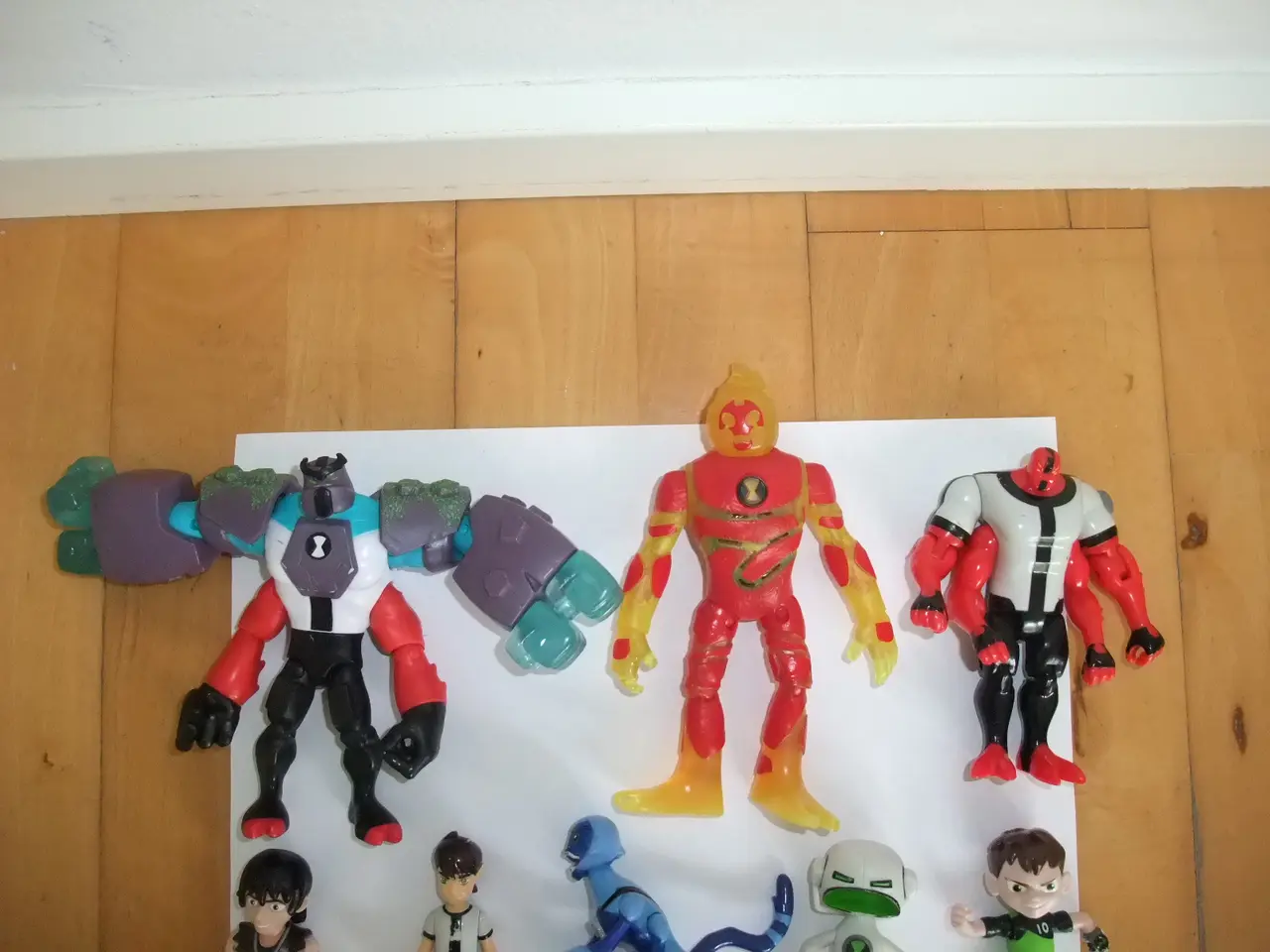 Billede 3 - Ben 10 Figurer