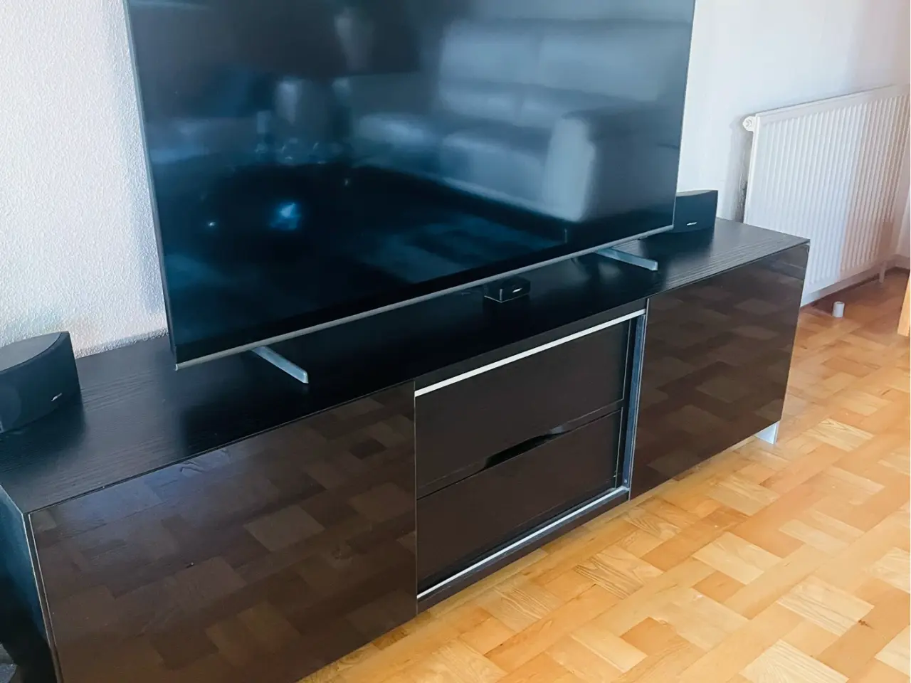Billede 1 - Tv bord / Skænk