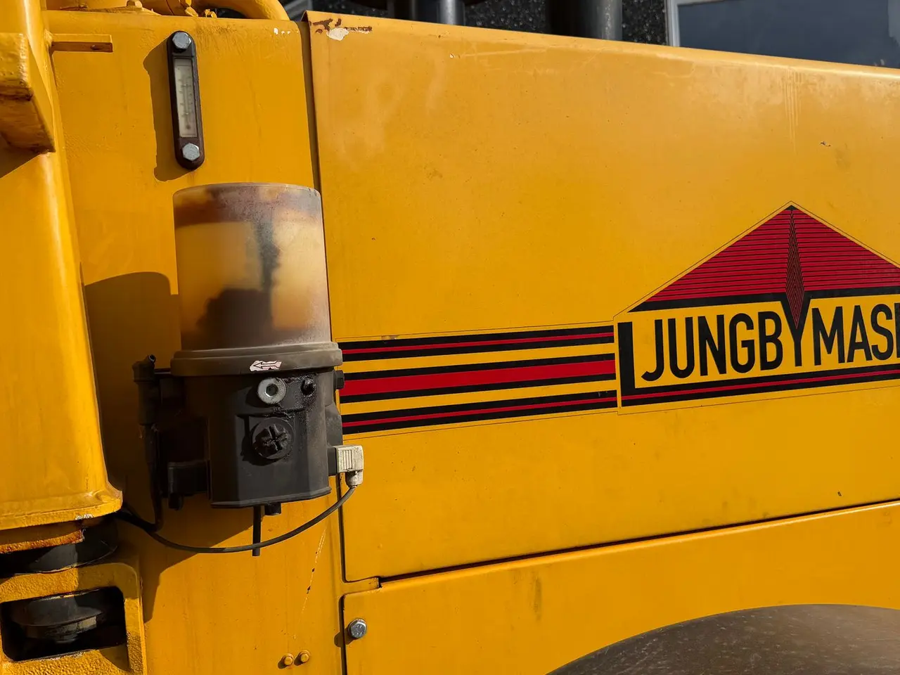 Billede 11 - Ljungby L18 KAN LEVERES MED 750MM HJUL MED TRAKTORMØNSTER FOR + 25.000,-.CENTRALSMØRING, HYDRAULISK VOLVO BM SKIFTE, 3. FUNKTION