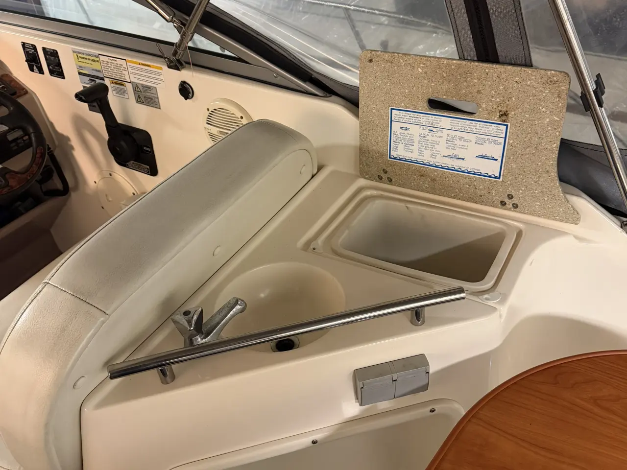 Billede 11 - Rinker Fiesta Vee 250 motorbåd 