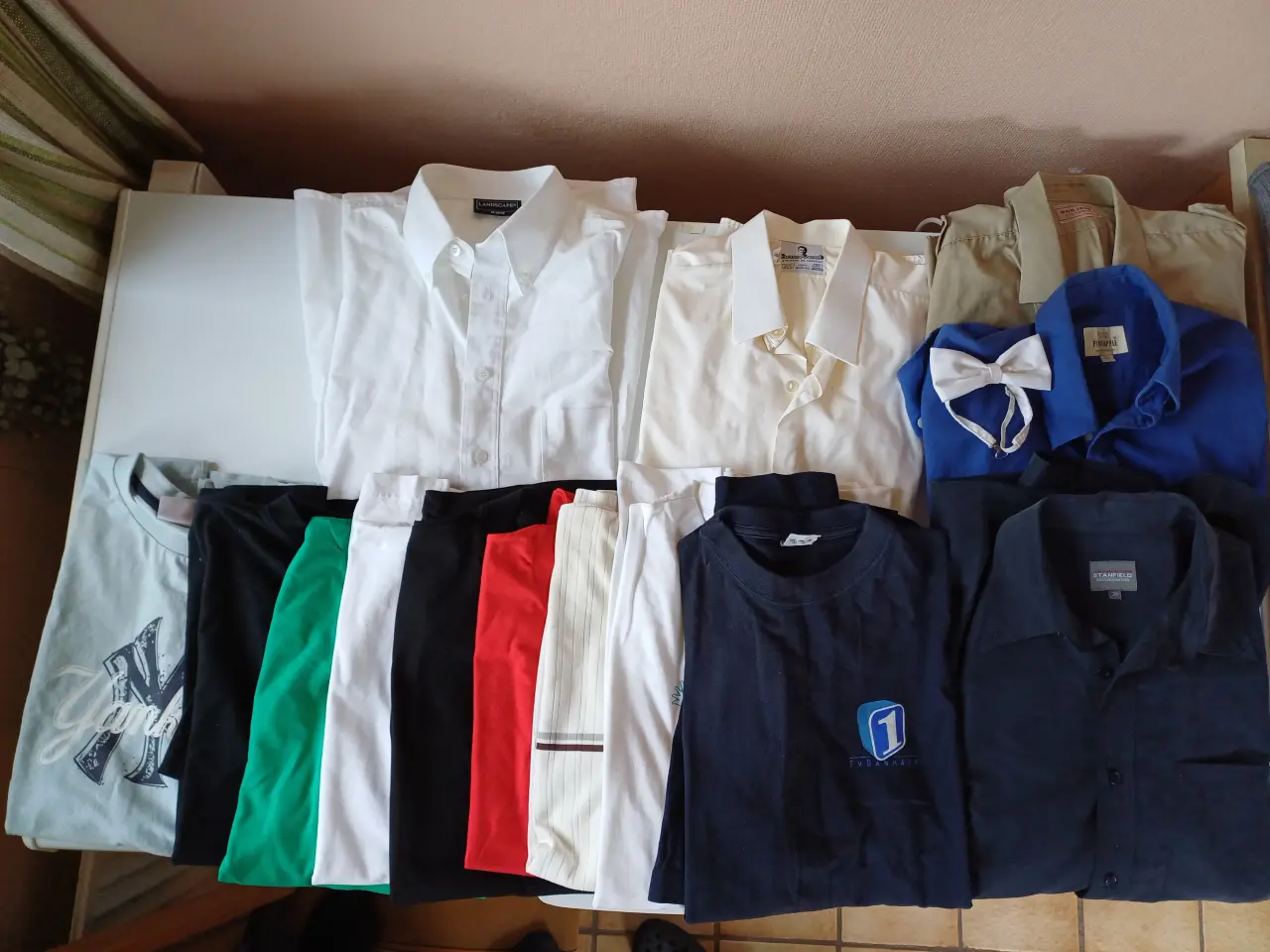 Billede 1 - Drengetøj junior / herretøj str. S - XL