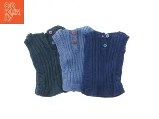 Strikkede baby veste (str. 26x15 cm)