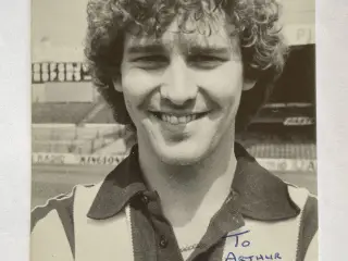 Autografer af Bryan Robson (3 stk) !