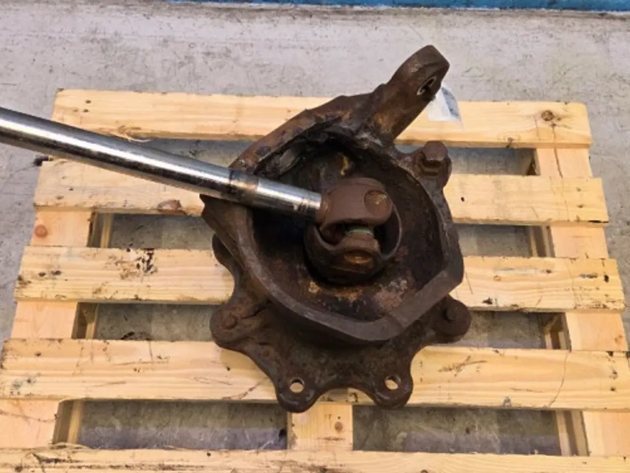 Billede 3 - New Holland LB 110 B Hjulnav R. 85817698