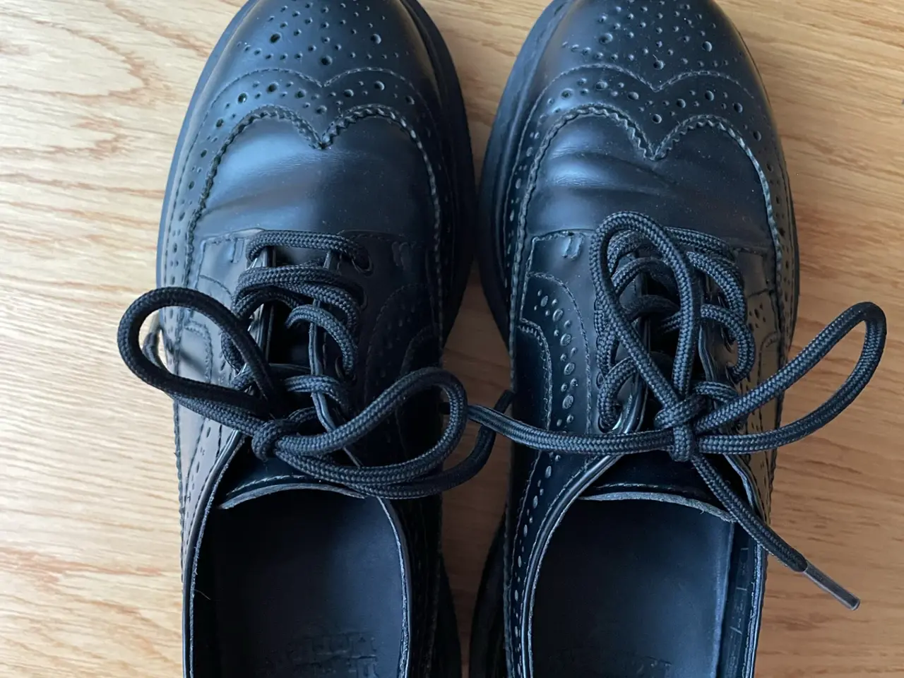 Billede 3 - Dr. Martens snøresko