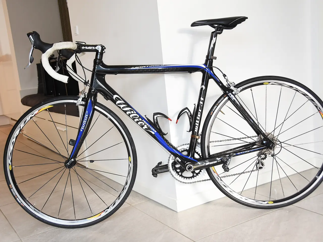 Billede 4 - carbon racercykel næsten ny