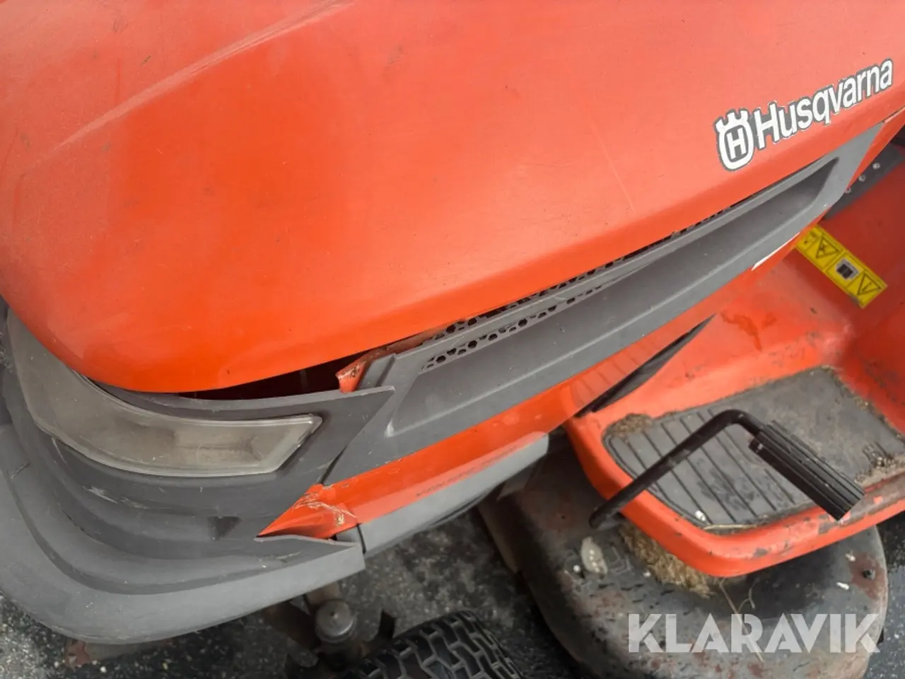 Billede 10 - Græsslåmaskine Husqvarna YTH 150 TWIN