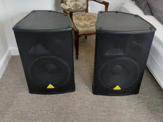 Behringer Eurolive B1520 Pro 1200-Watt 15" PA