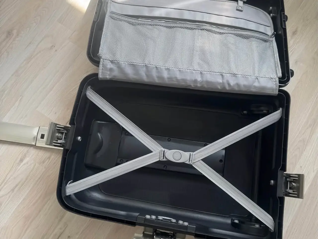 Billede 3 - 2 hardcase kufferter