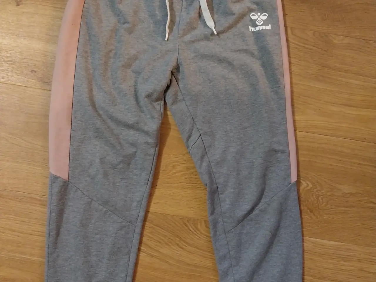 Billede 1 - Hummel bukser str. 140