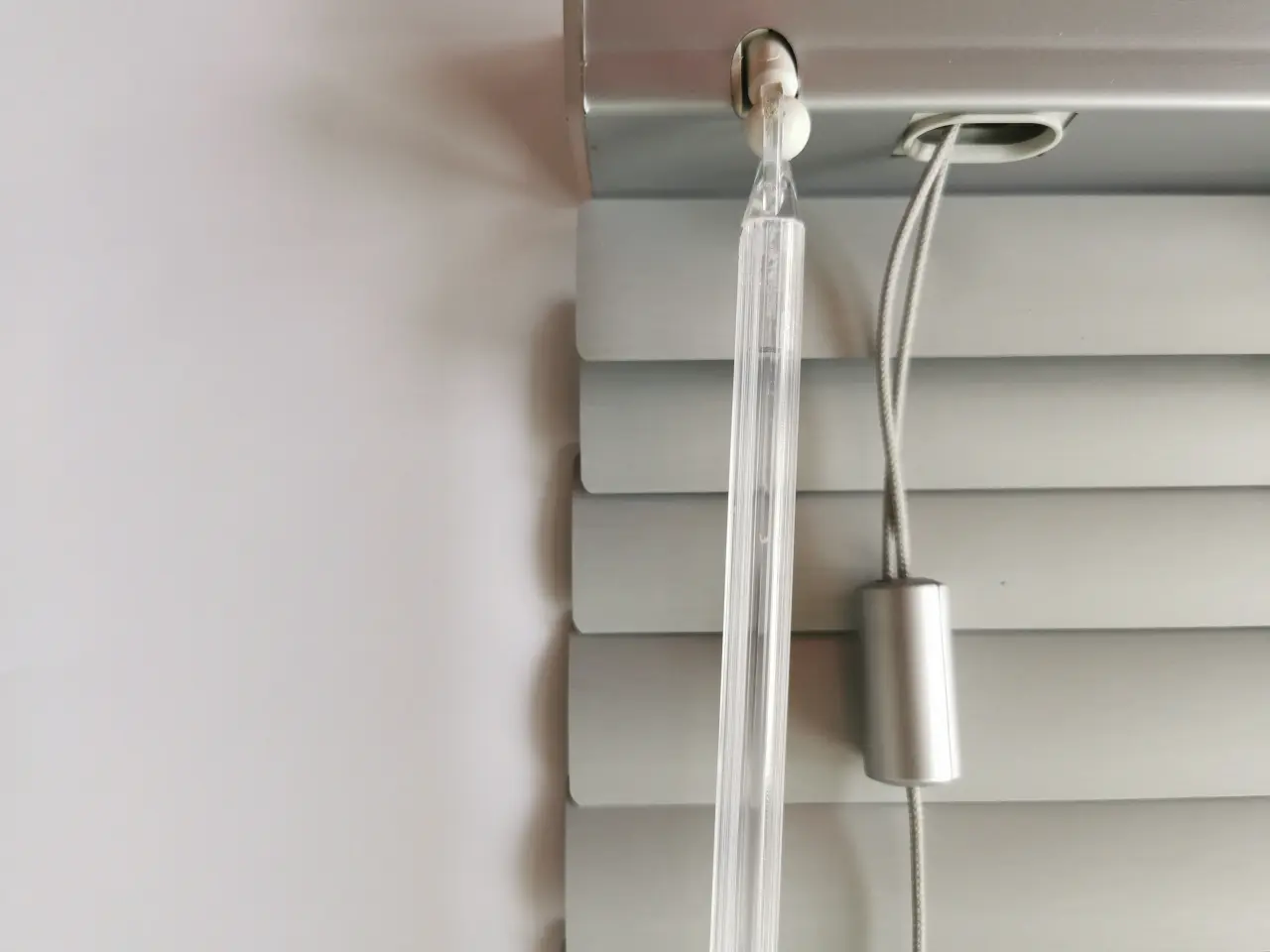 Billede 6 - Luxaflex persienne med brede lameller