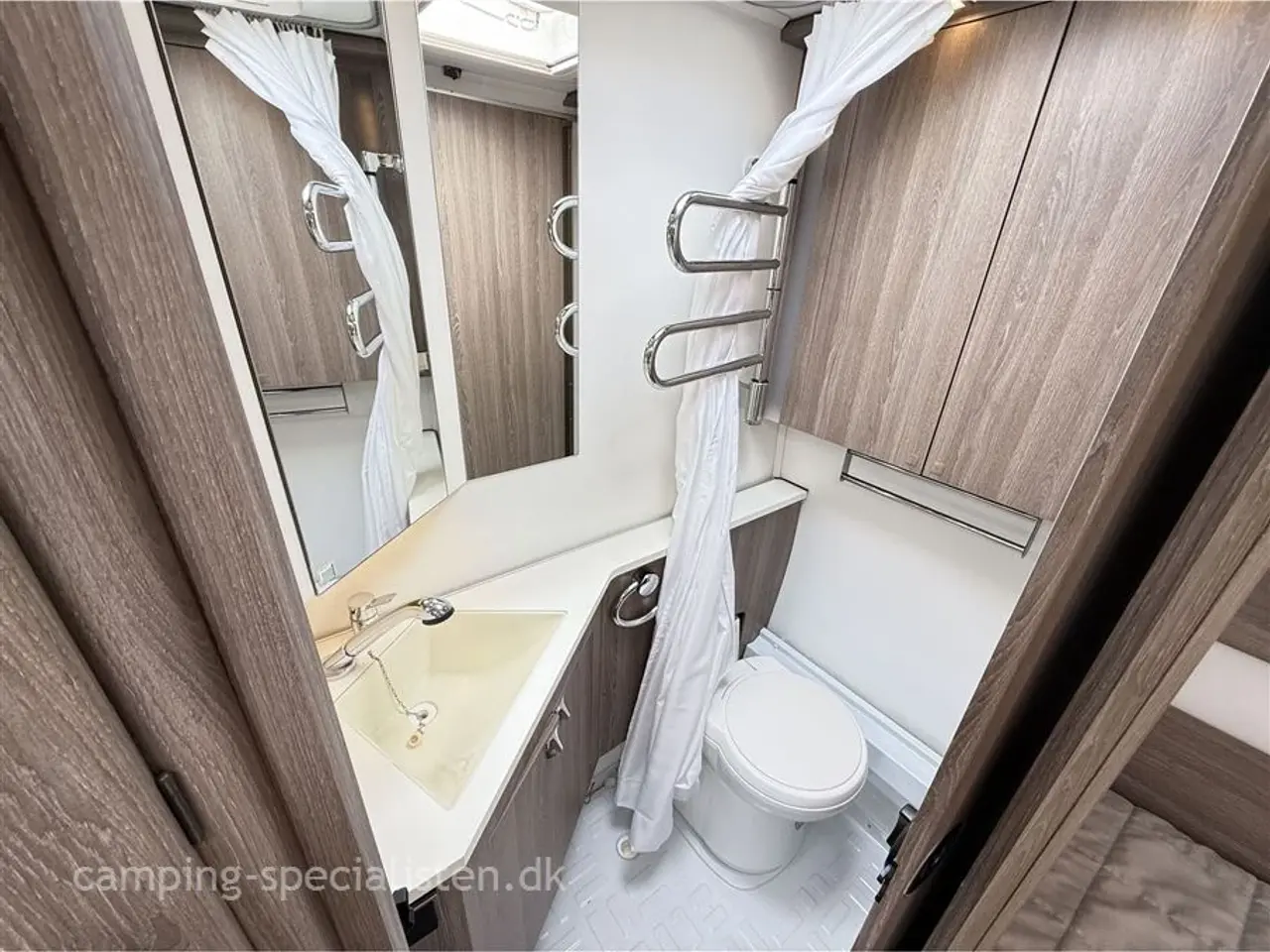Billede 10 - 2015 - Kabe Royal 520 XLKS   Kabe Royal 520 XL KS 2015 - Se den nu hos Camping-Specialisten.dk