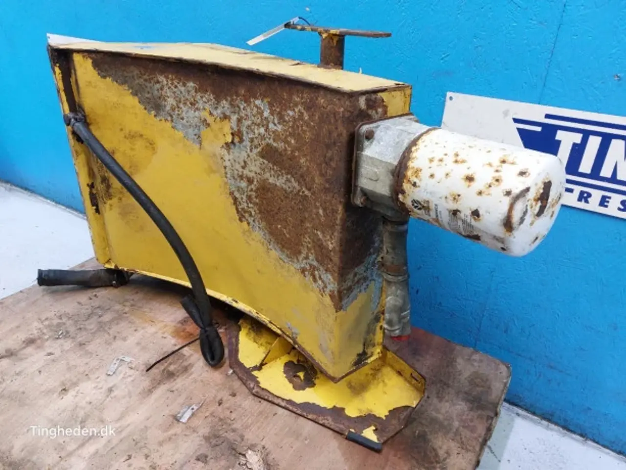 Billede 5 - New Holland FX38 Hydrauliktank 84032492