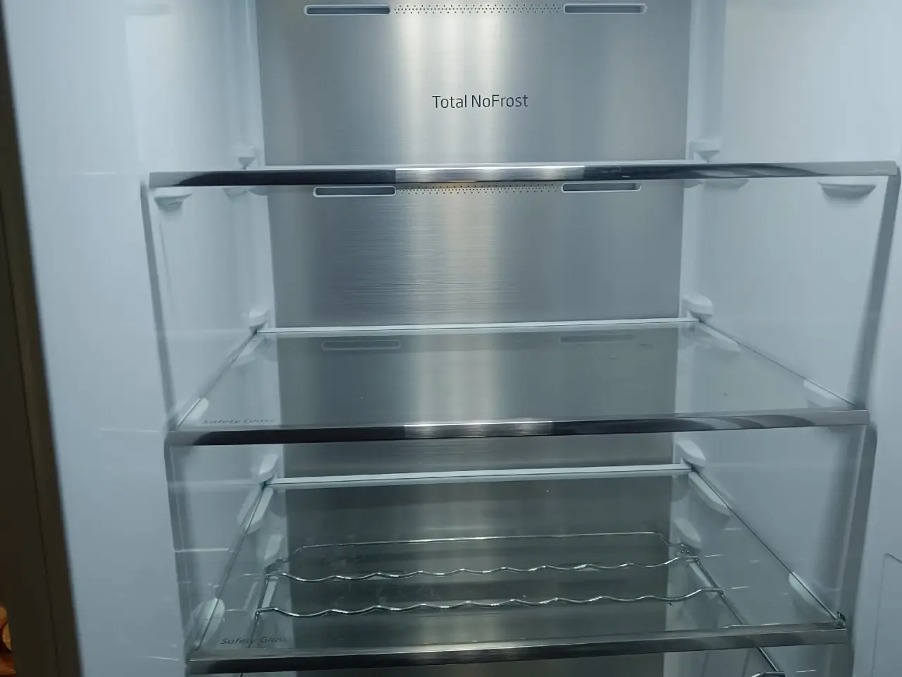 Billede 4 - Køleskab næsten nyt.