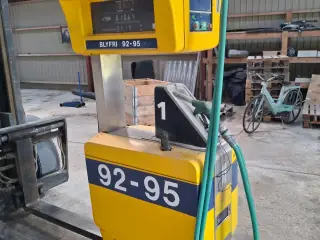 Benzin stander tank