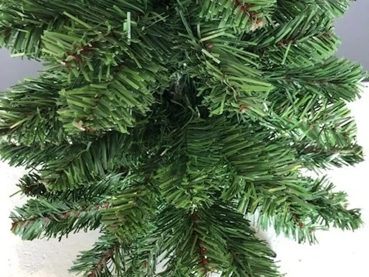 Billede 6 - "NEDSAT" FLOT lille kunstigt juletræ på 90 cm.