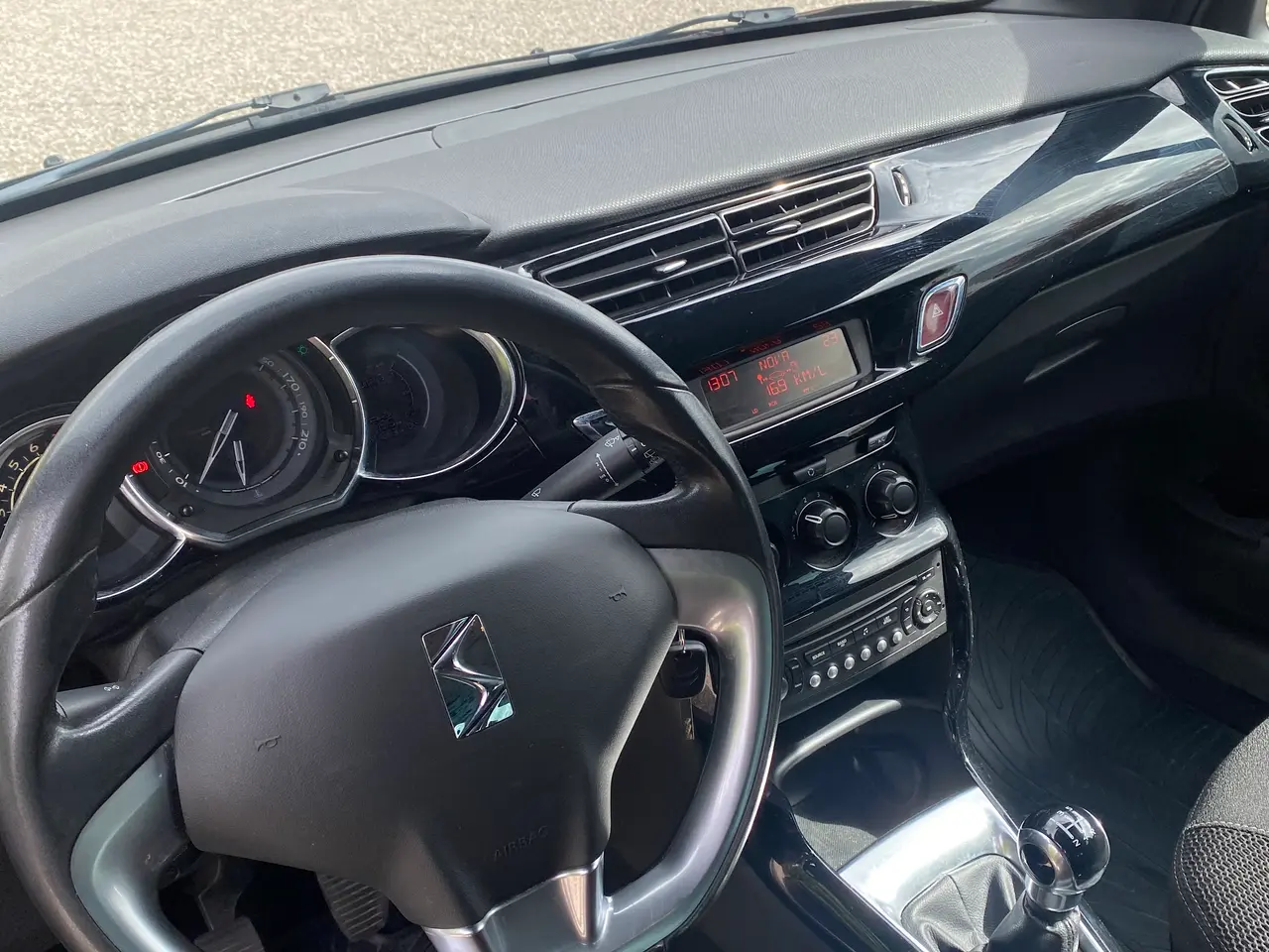 Billede 7 - Citroen DS 3 1,2 VTI Style 82 HK, årg 2014