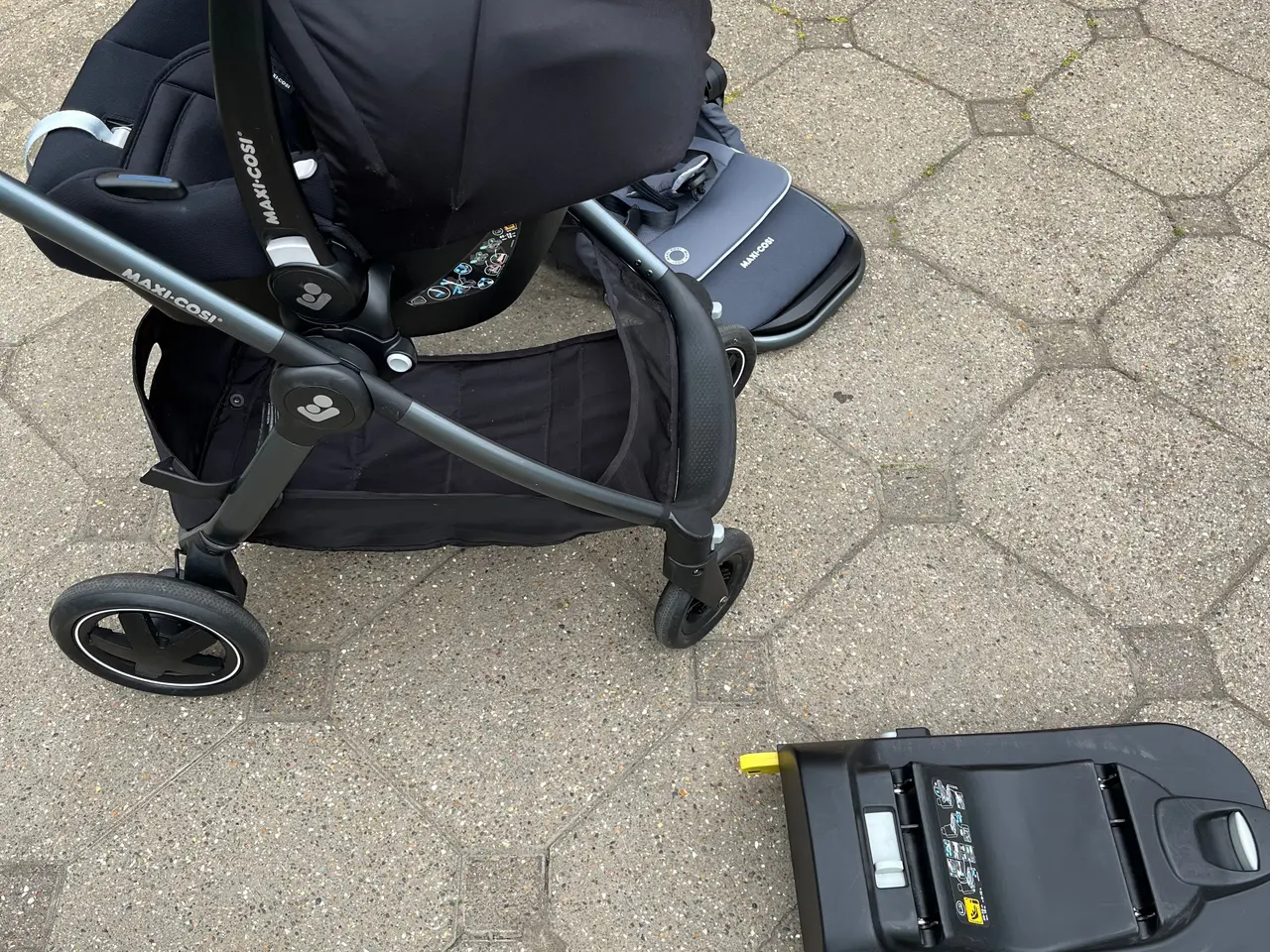 Billede 5 - Maxi Cosi autostol og klapvogn