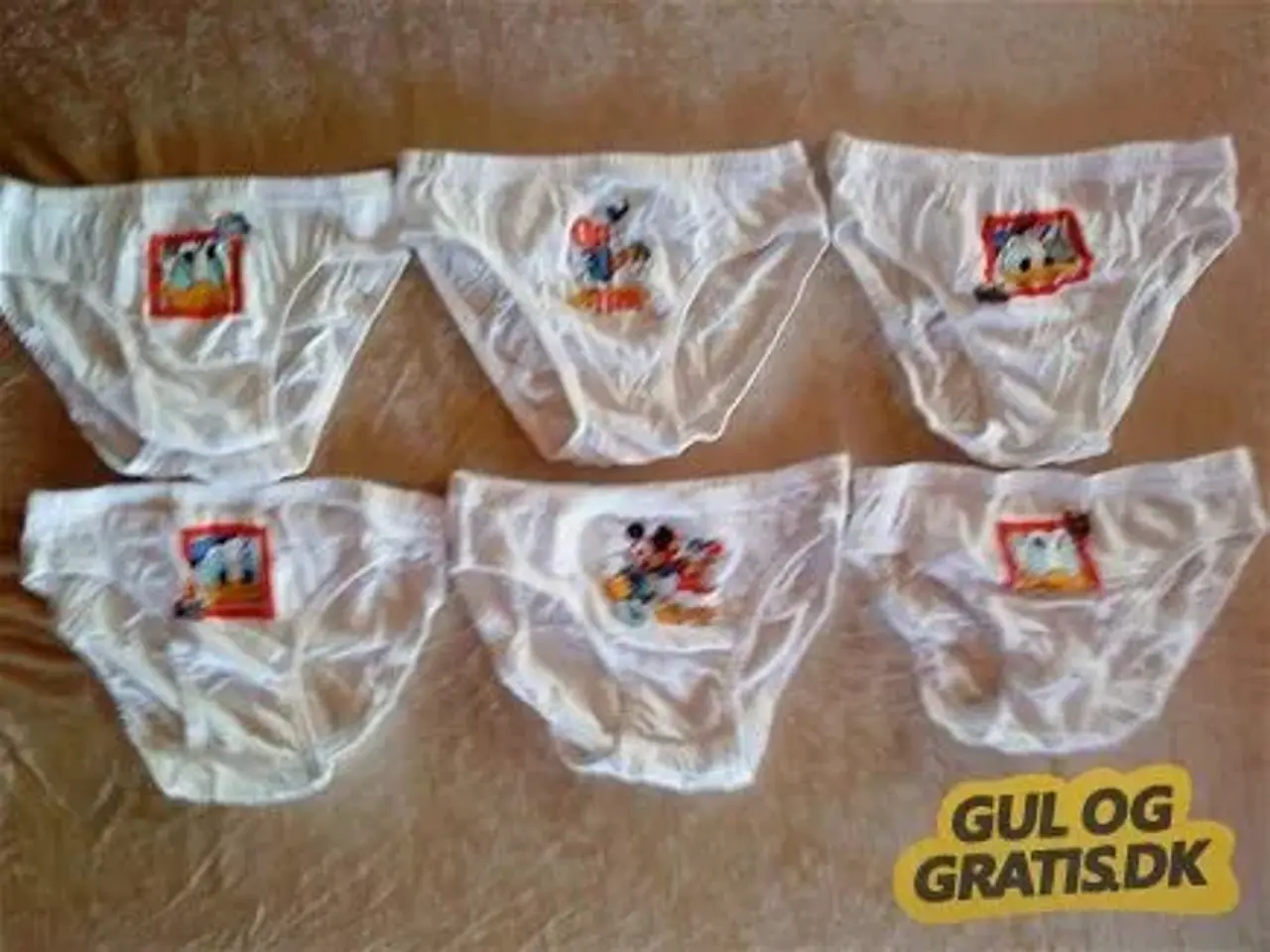 Billede 1 - Drengetrusser m/Mikey Mouse & Anders And