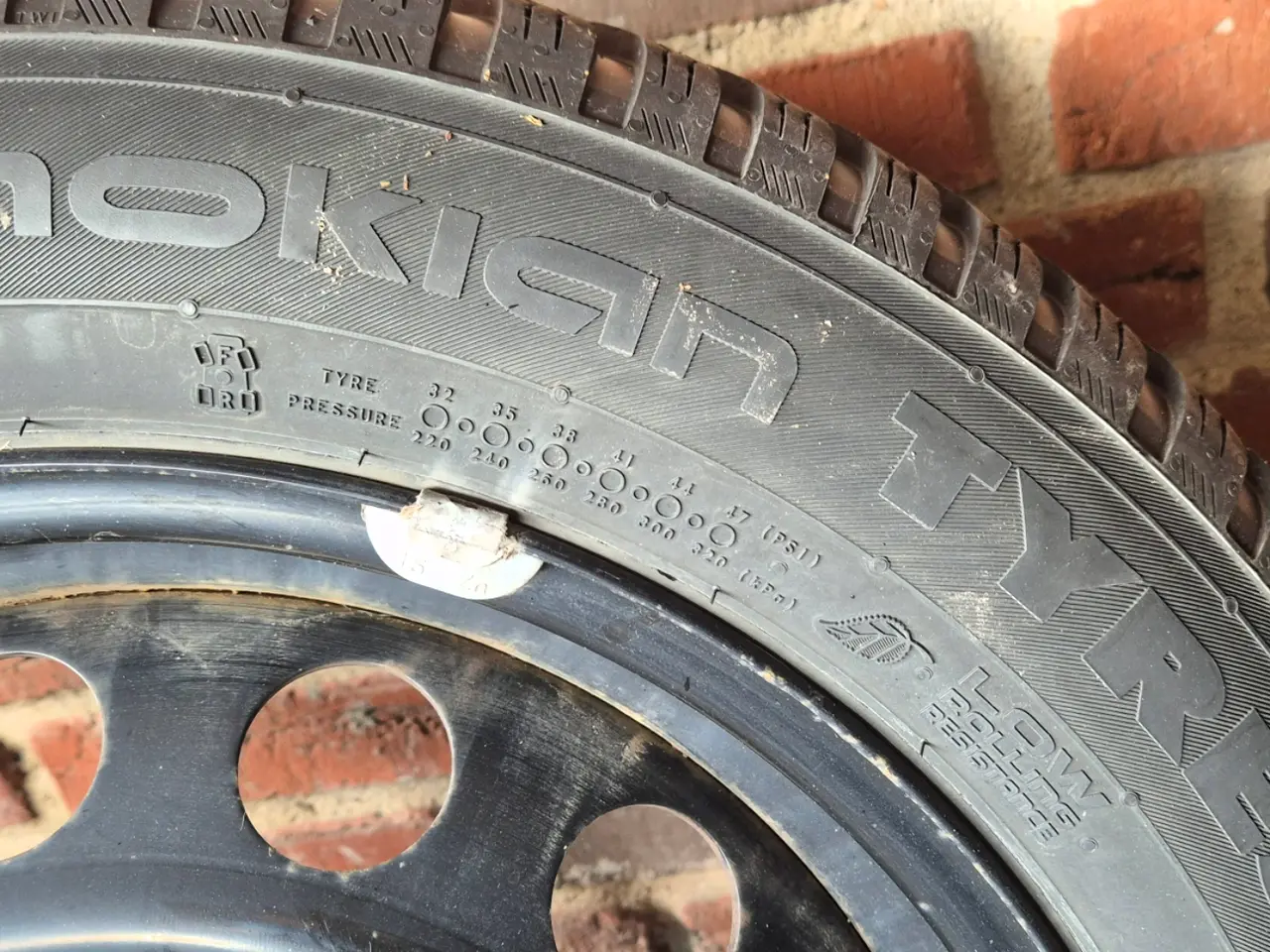 Billede 4 - Vinterhjul 16" passer til peugeot 308
