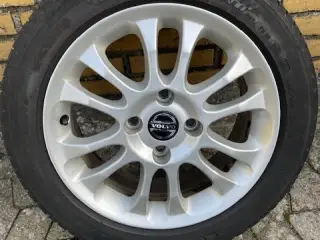 Volvo V40 2004