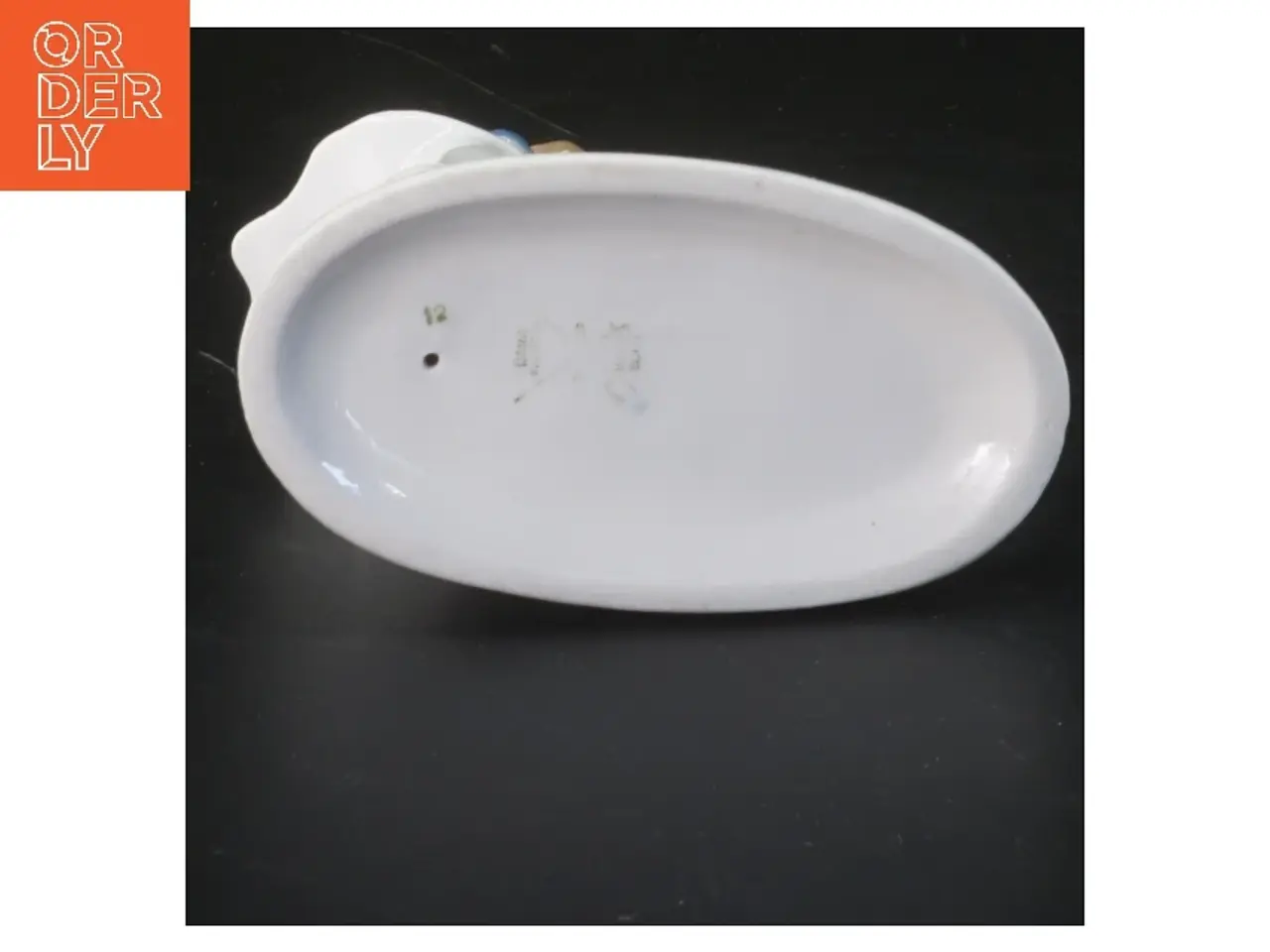 Billede 3 - Porcelænsfigur af pige og dådyr (str. 13x11 cm)