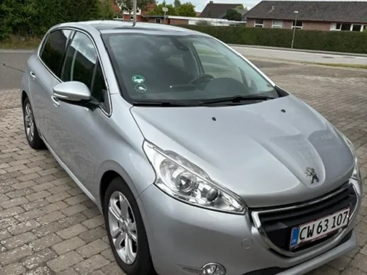 Billede 1 - Peugeot 208 1,2 VTi Allure Sky