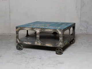 Industrielt sofabord