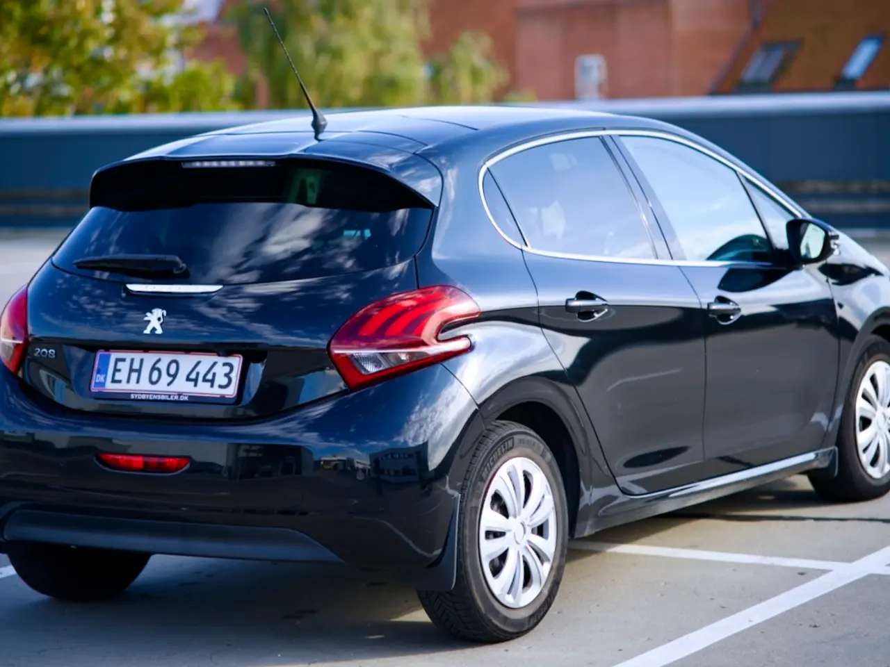 Billede 5 - Peugeot 208 1,6 BlueHDi 100 Allure Sky