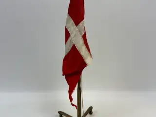 Ældre messing dannebro / bordflag