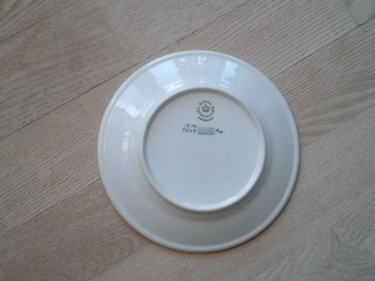 Billede 4 - Det spandske stel. Kage tallerkner40