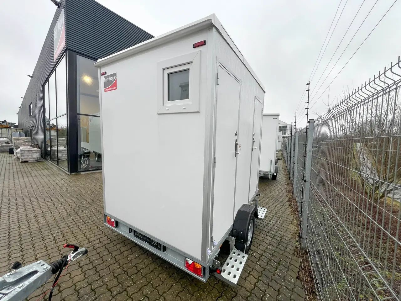 Billede 2 - Type 240: Toiletvogn med 2 toiletter & tank