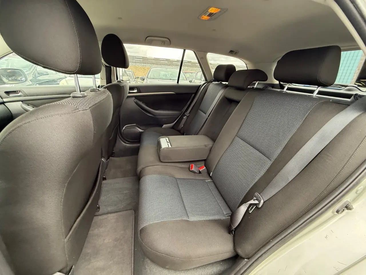 Billede 9 - Toyota Avensis 2,2 D-CAT 177 Executive stc.