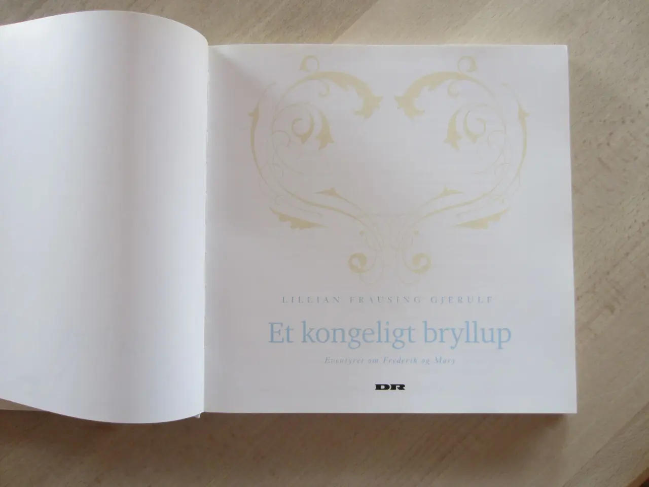 Billede 3 - Bog - Et Kongeligt Bryllup