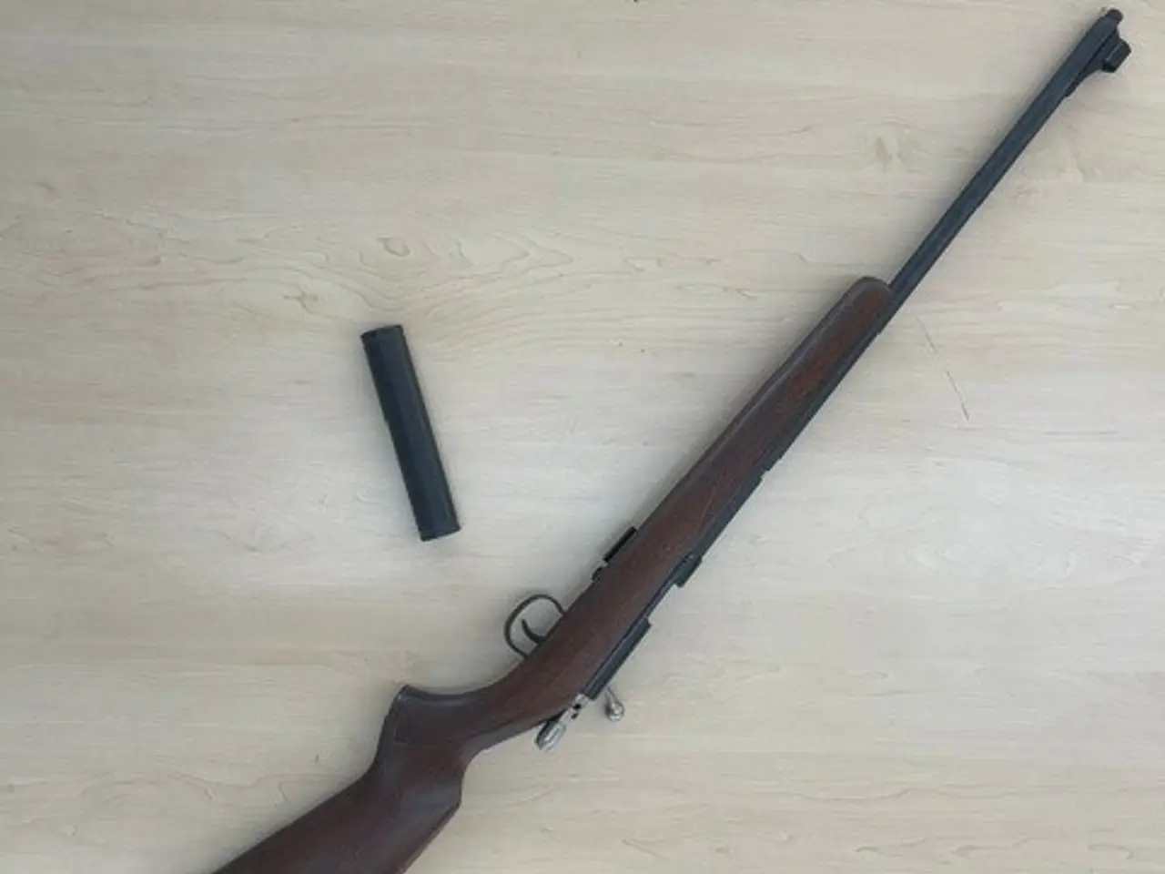 Billede 2 - Anschutz model 1451 kal .22 long rifle.