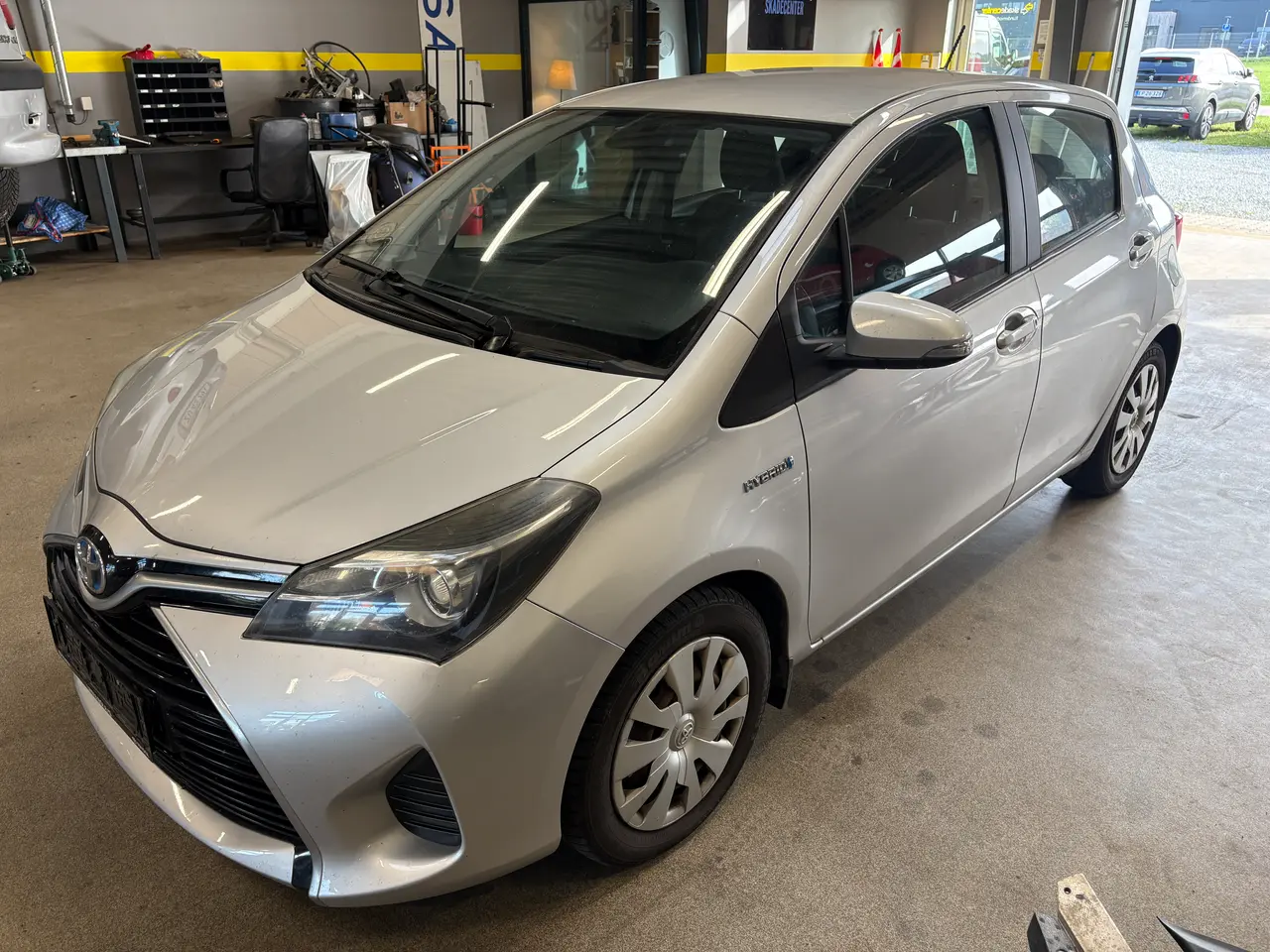 Billede 2 - Toyota Yaris 1,5 benzin HYBRID H2 Aut.