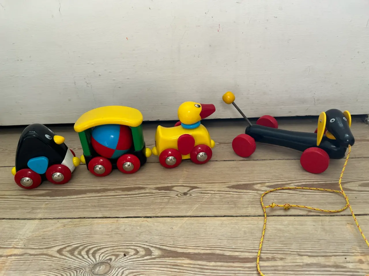 Billede 1 - BRIO hund eller tog