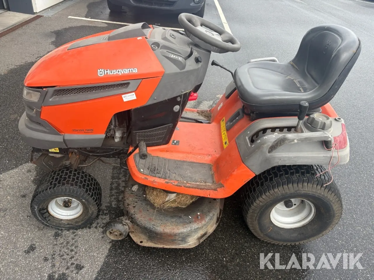 Billede 8 - Græsslåmaskine Husqvarna YTH 150 TWIN