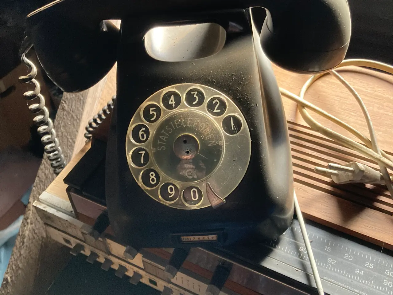 Billede 1 - Antik telefon.....